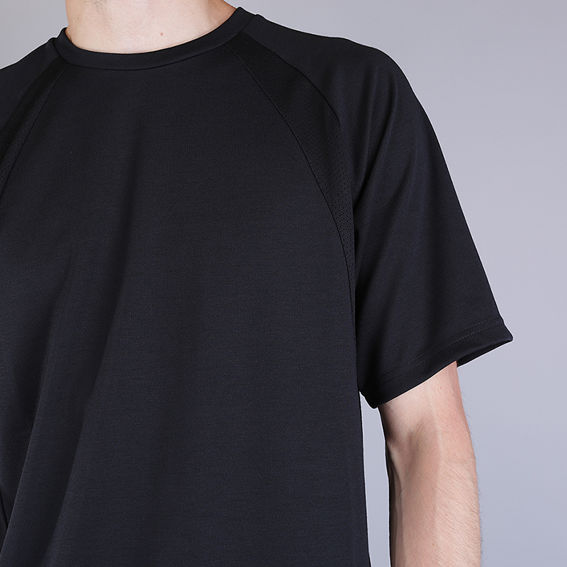 мужская черная футболка Jordan Lifestyle Tech Short-Sleeve Top 860152-010 - цена, описание, фото 2